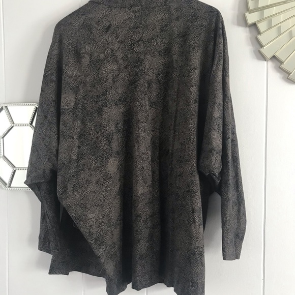 Componix Cocoon Drapey Tan and Black Cardigan - Picture 5 of 7